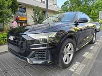 Audi Q8 Salon Polska, HUD, dociąganie drzwi, asystent jazdy nocnej