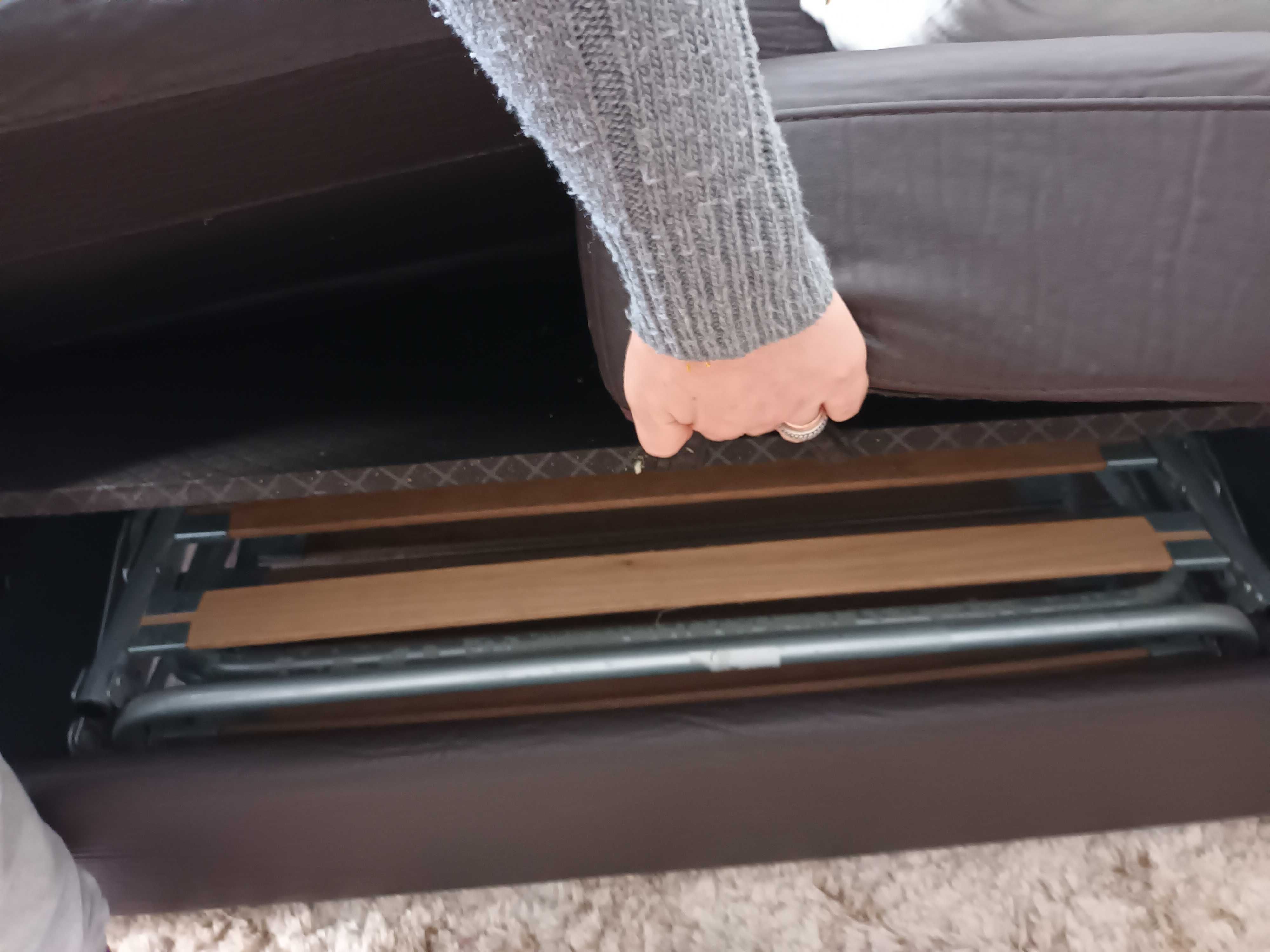 Sofa cama excelente + 1 poltrona oferta. Desocupar urgente.