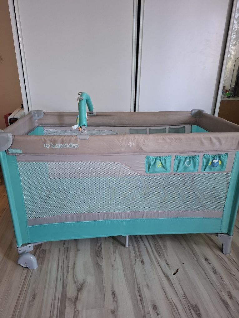 Łóżeczko turystyczne z przewijakiem Baby Design przewijak