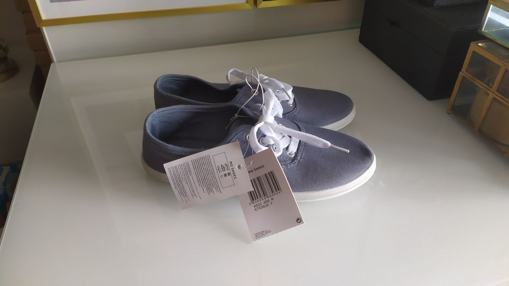 Tênis novos tamanho 35