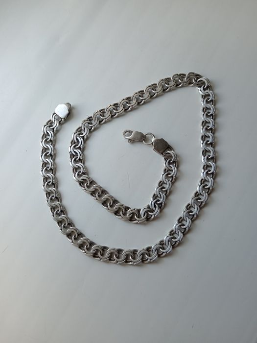 Срібний ланцюжок.