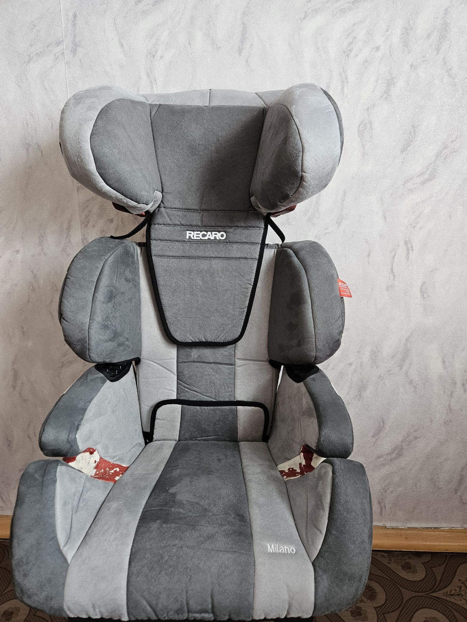 Автокрісло Recaro