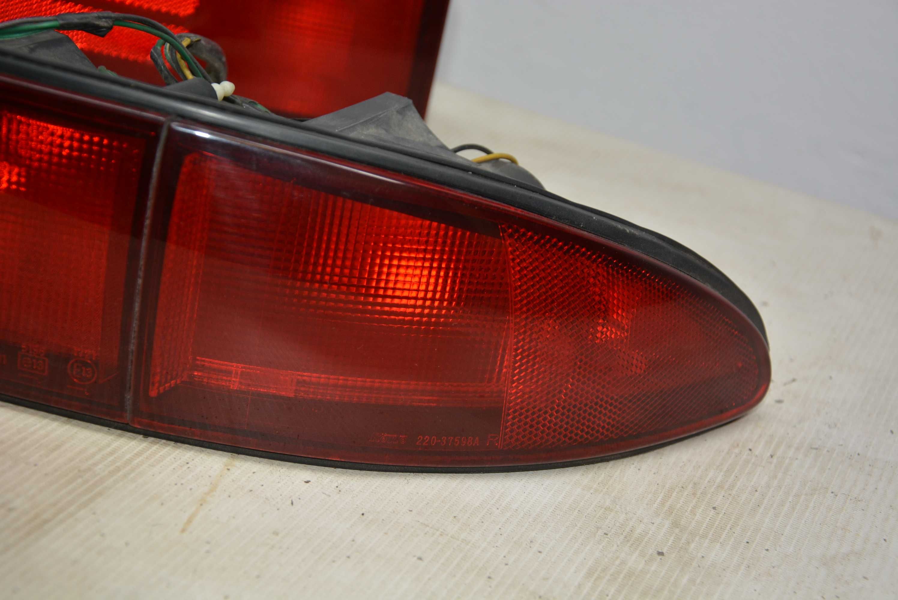 Mitsubishi 3000GT VR4 SL GTO Lampy światła tylne tył USA czerwone