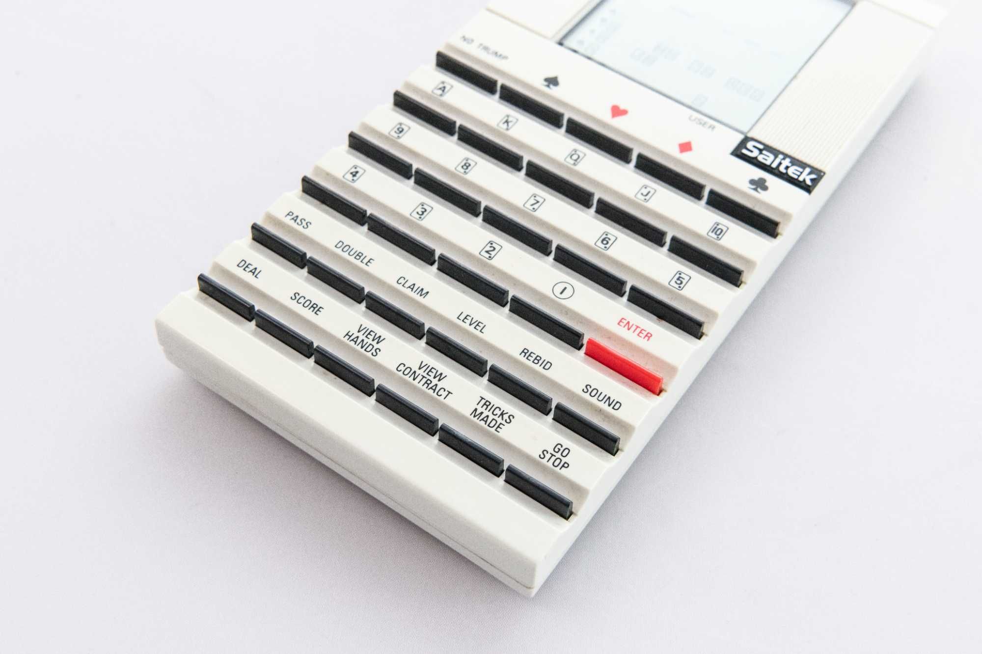 Retro gierka elektroniczna brydż Saitek Pro Bridge 200