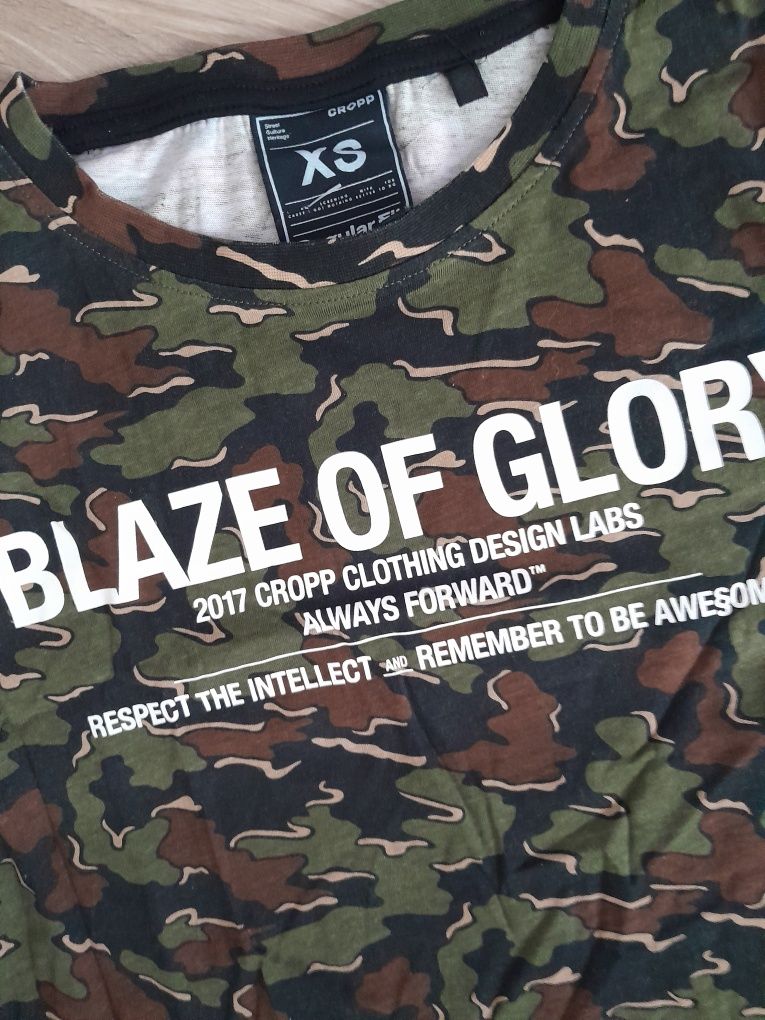 T-shirt męski koszulka moro CROPP
