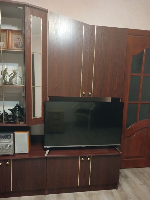 Меблева стінка з шафою+музичний центр в подарунок