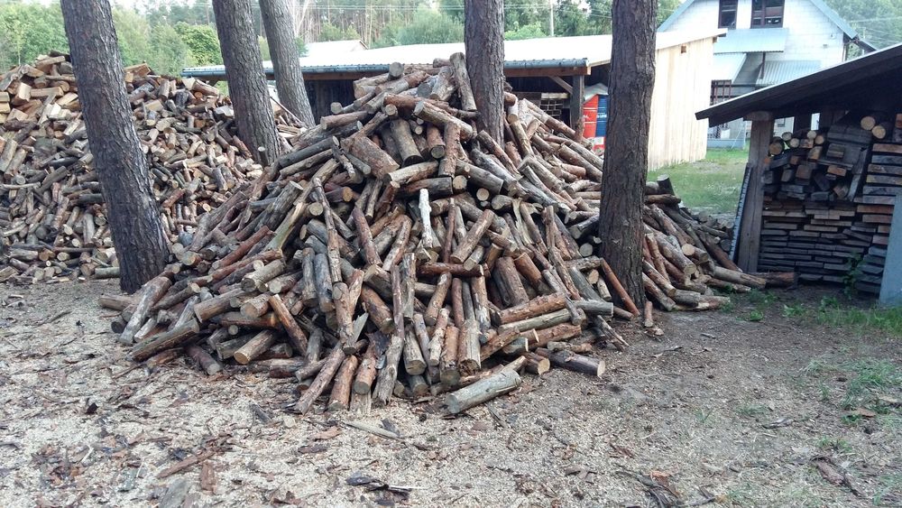 Drewno ,drzewo opałowe sosna ,dąb ,liściaste