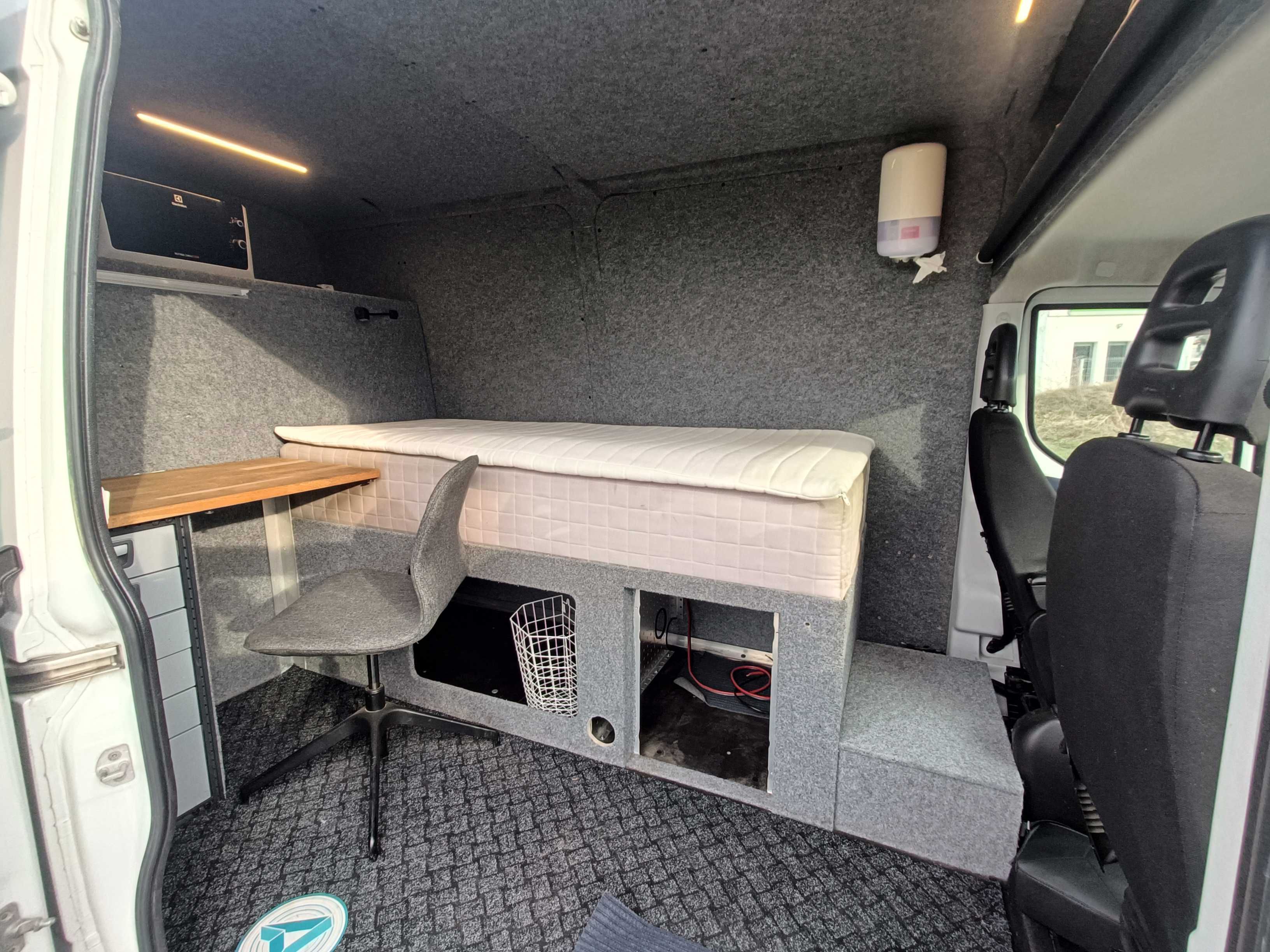 Iveco Daily 3.0 automat kamper, biuro + warsztat