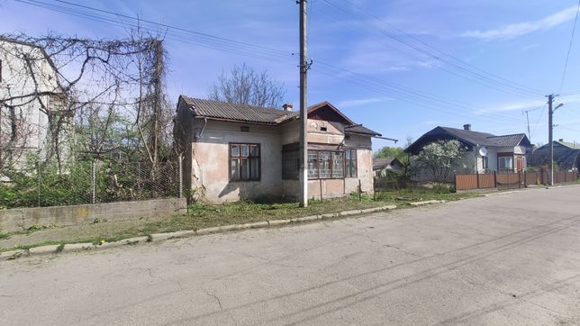 Земельна ділянка  старий будинок Д.Галицького