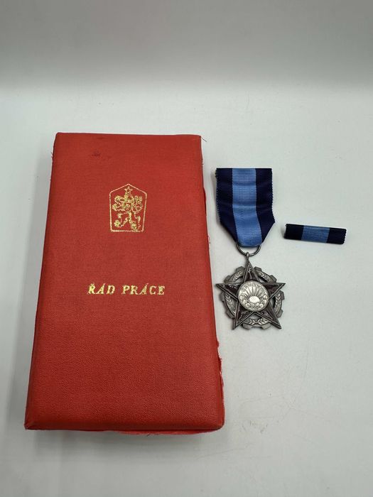 Order Pracy Czechosłowacja + etui