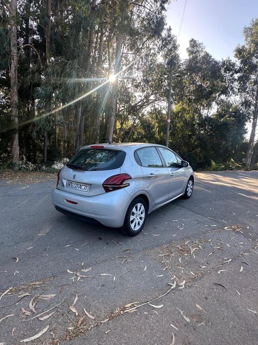 Vendo peugeot 208, ano 2016