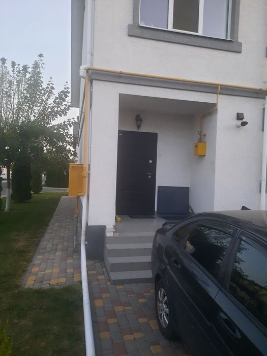 Продам 2-х рівневу квартиру/таунхаус КМ "ПАЛАРІС"