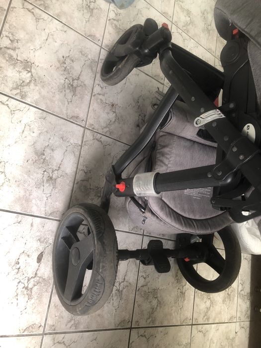 Wózek dziecięcy Adamex  Vicco 2 w 1. Kolor biało szary