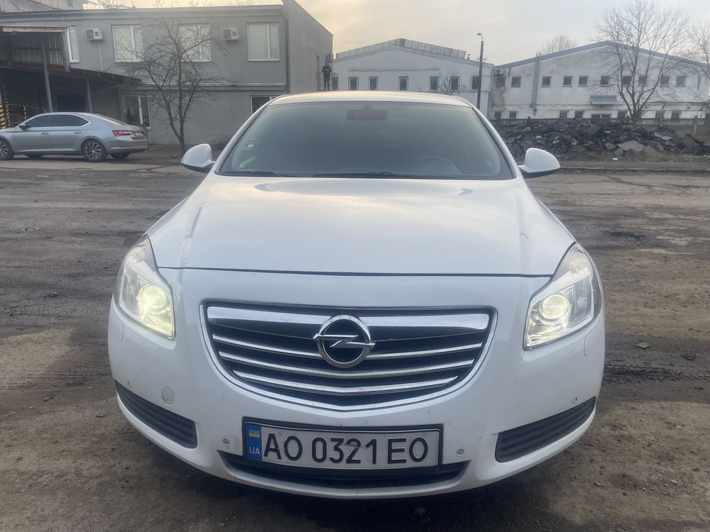 Opel Insignia 2011 AT автомат 2.0cdti дизель турбовий не терміново