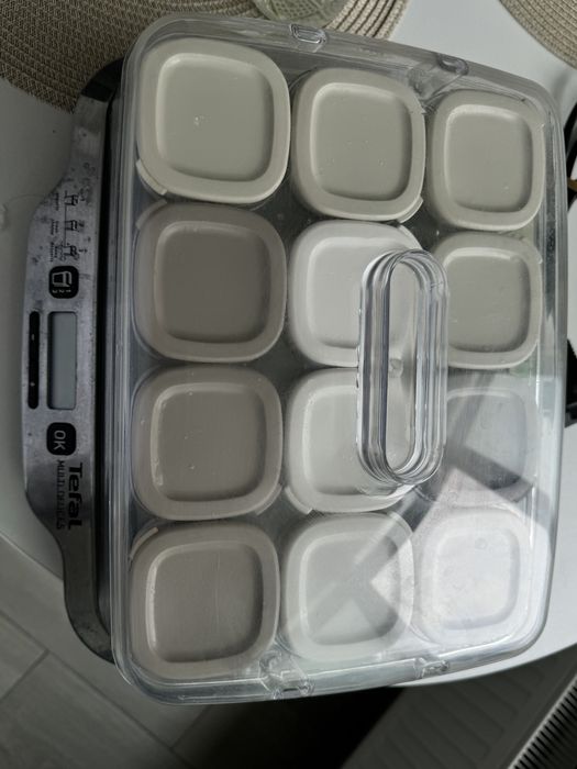 Йогуртниця TEFAL YG6528 на 12 стаканчиків