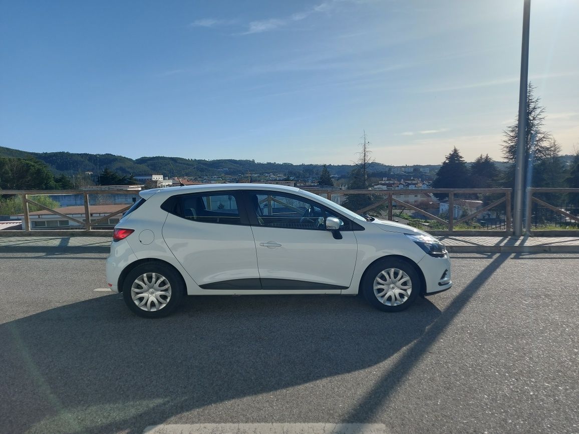 Renault Clio IV 1.5 DCI Nacional 2018 1 Dono Como Novo