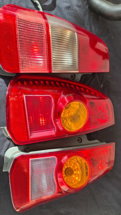 Vendo farolim trás mitsubishi space star lado direito 00/06