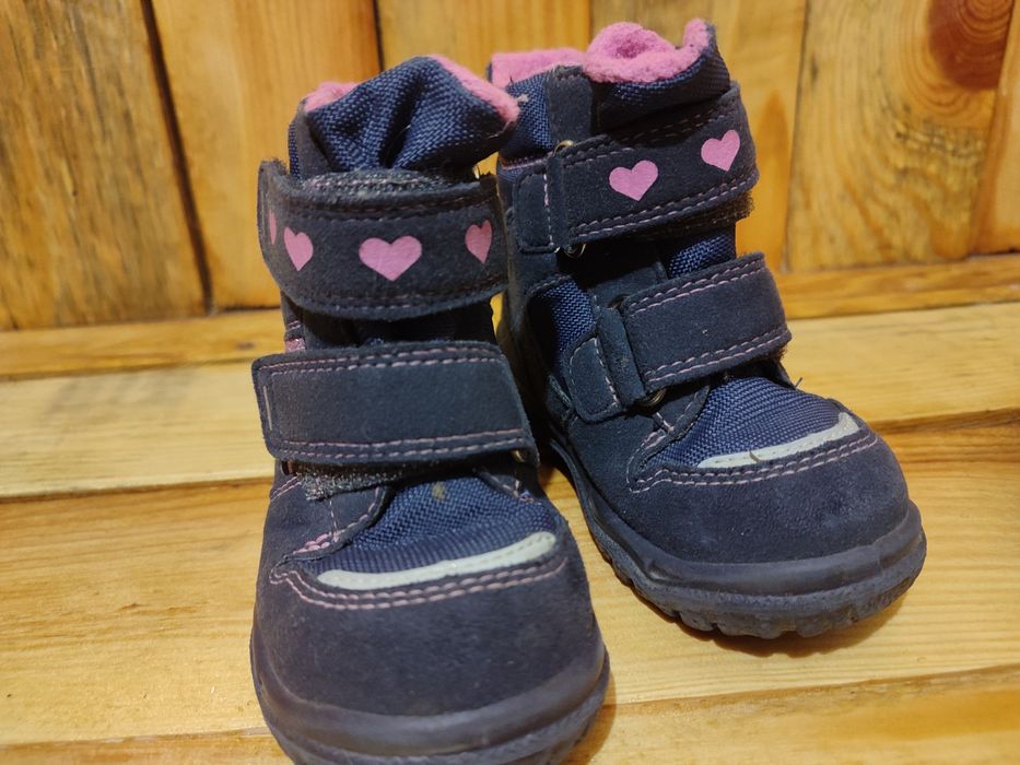 Зимові сапожки для дівчинки