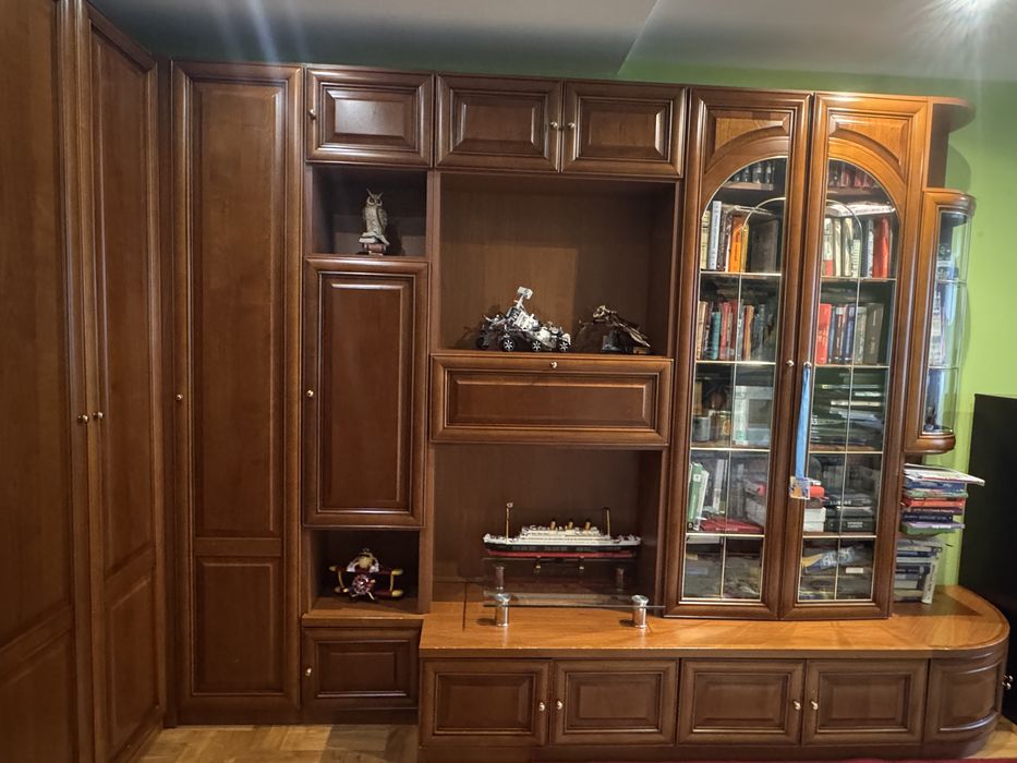 Меблі, дерево; гарнітур