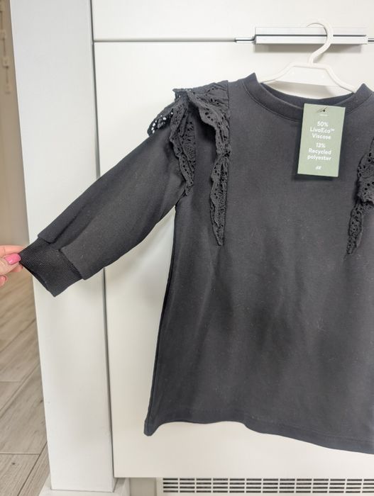 Sukienka dziewczęca H&M czarna falbanki koronka