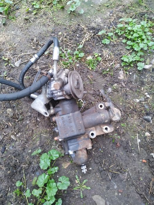 Гидроусилитель руля Нива 21214 комплект