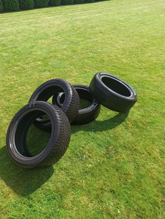 Opony zimowe Bridgestone 235/50/R19
