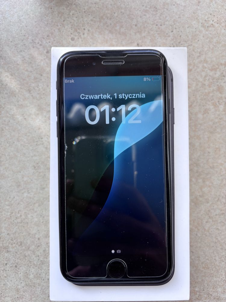 Iphone SE 2020 używany