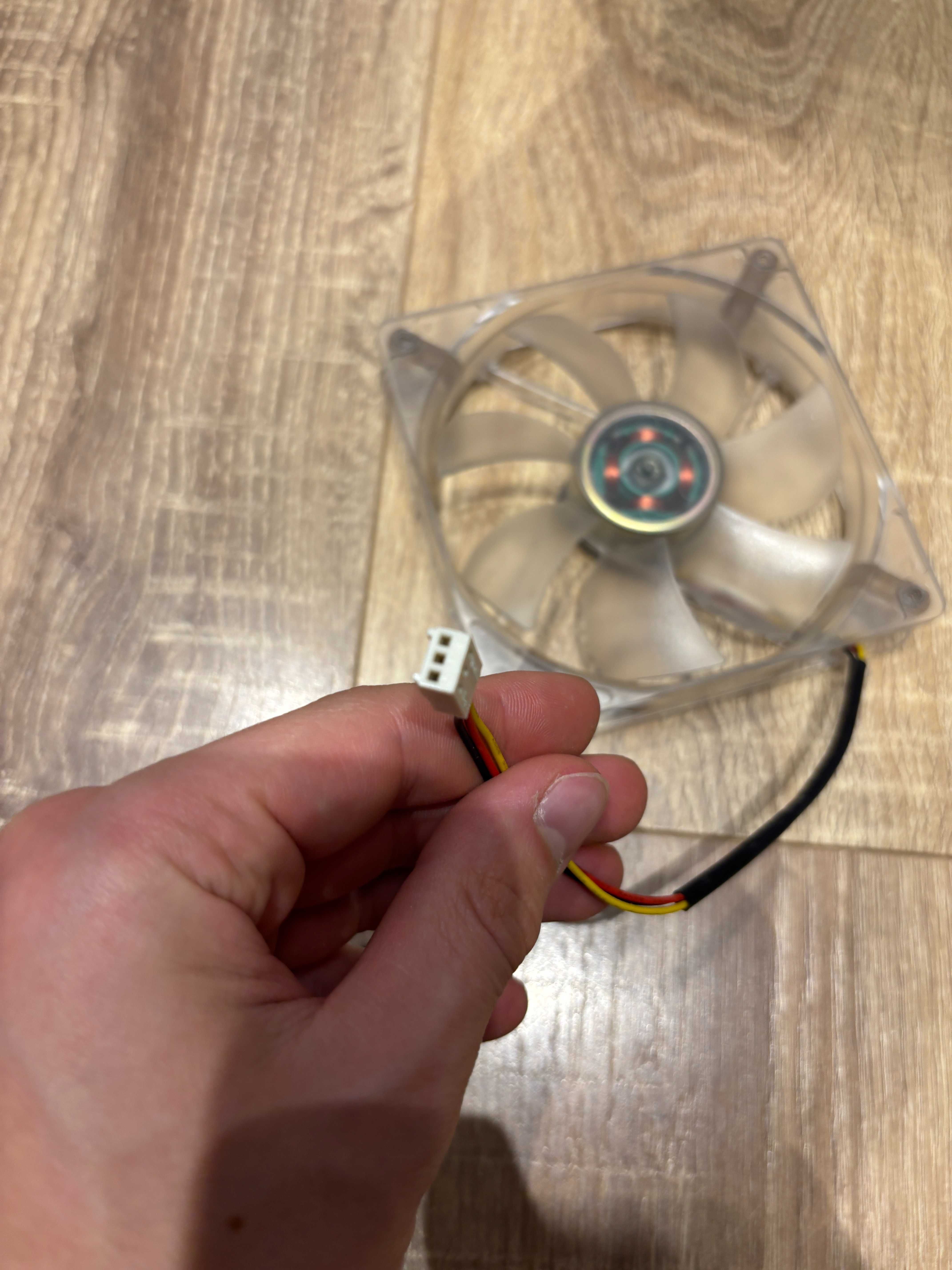 Wentylator Qoltec 120 mm przezroczysty ok. 1500 RPM 3 Pin