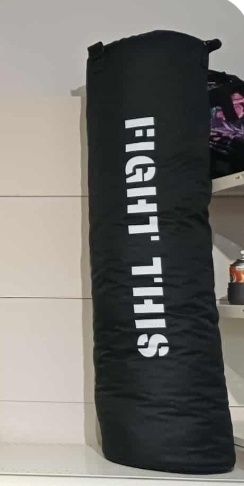 Worek treningowy wypelniony