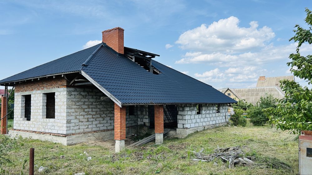 Будинок (незавершене будівництво) в Зміїнці, вулиця Калинова, 7