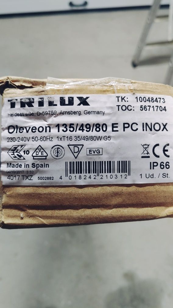 Lampa hermetyczna TRILUX garażowa nowa świetlówka graits