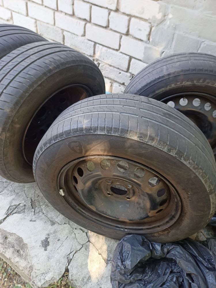Резина 195/65 R 15