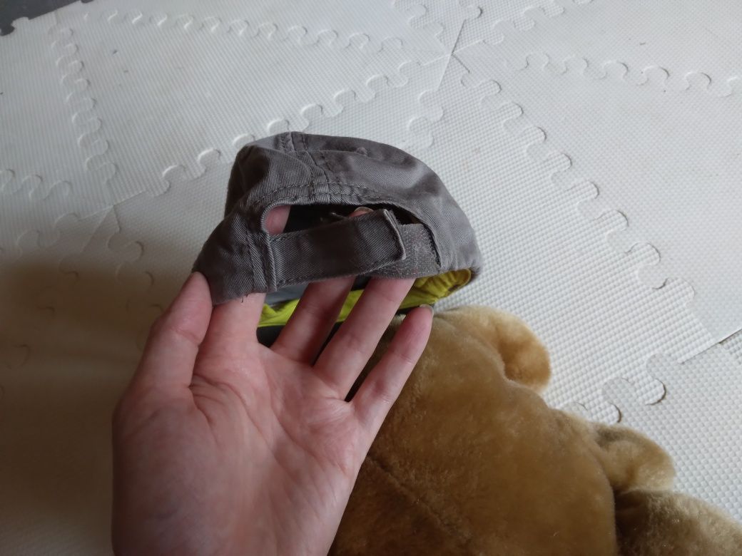 Czapka z daszkiem hm 62