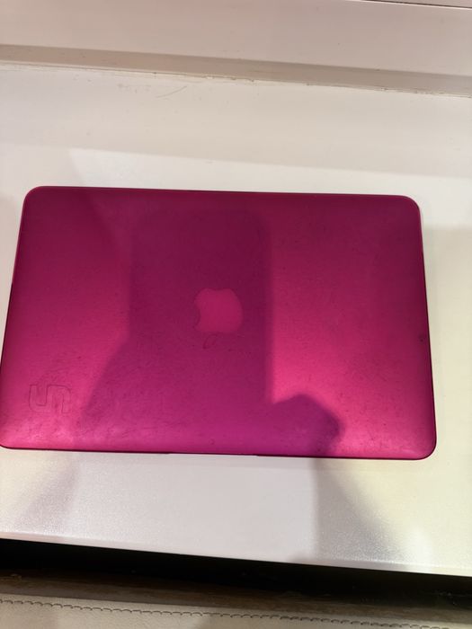 Продам Apple Macbook Air 10.13.5 macOS High Sierra