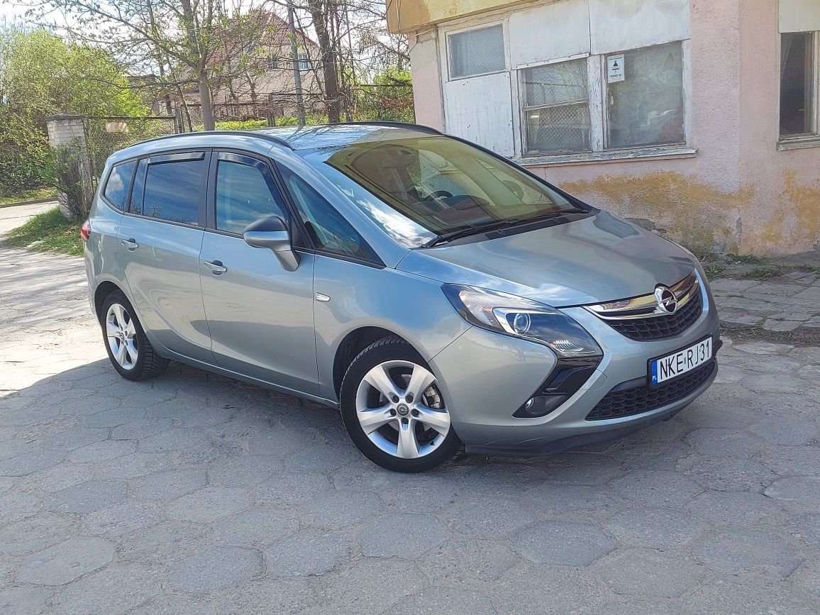 Opel Zafira C*2.0 Diesel 130KM*17 Alufelgi*Kolor Navi*Doinwestowana!