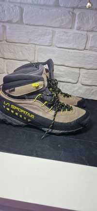 La Sportiva 42 1/2       .