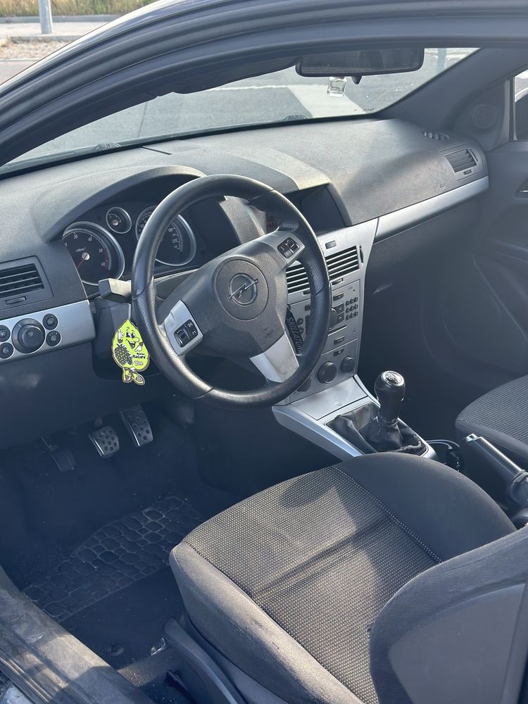 Opel Astra GTC 1.3 cdti 2 lugares