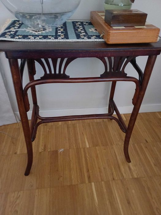 stolik thonet po renowacji 100 letni