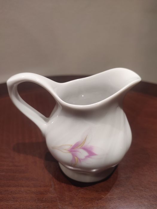 Śliczny stary mlecznik porcelana Książ