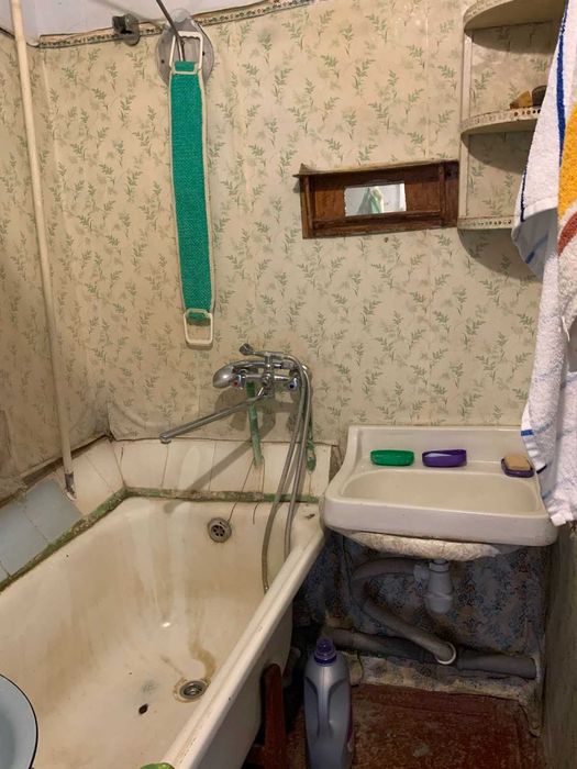 Продаж 3к квартири 52 кв. м на вул. В. Комарова, м. Бар