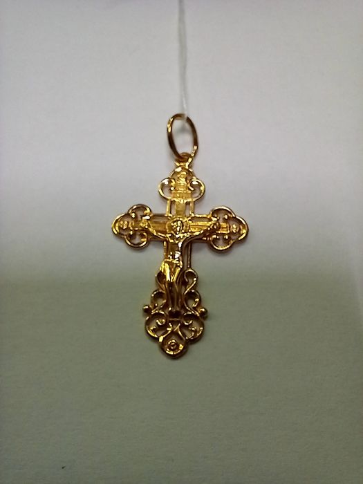 Продаю золотий хрестик 585 проби.