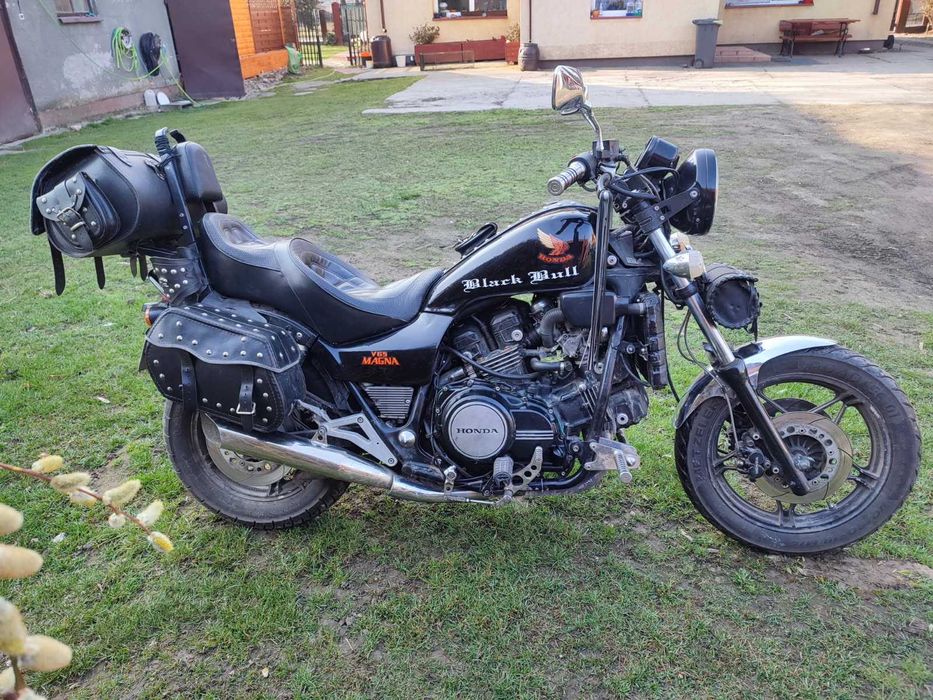 Honda Magna V65!