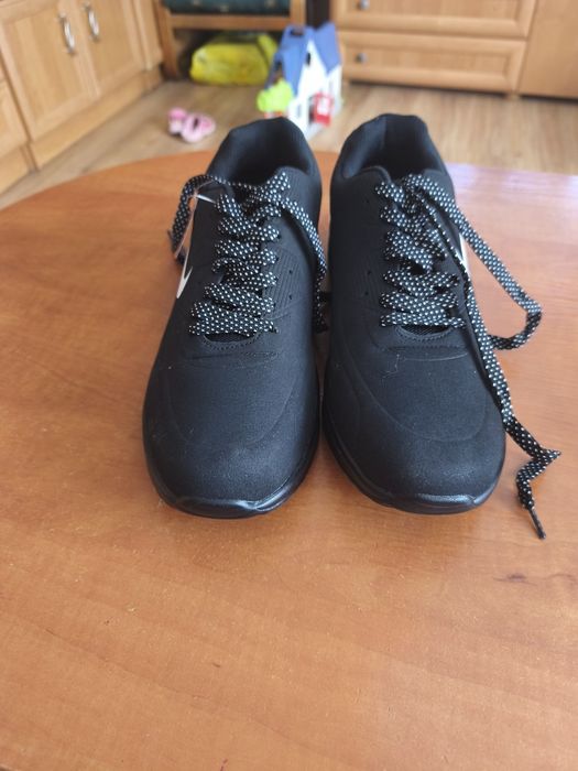 Sprzedam męskie buty