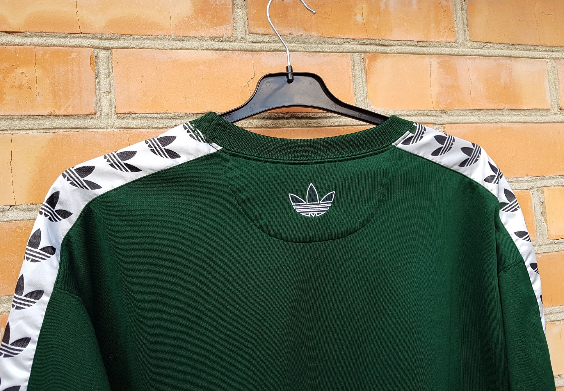 Adidas Originals TNT Tape Crew кофта з лампасами світшот оригінал M