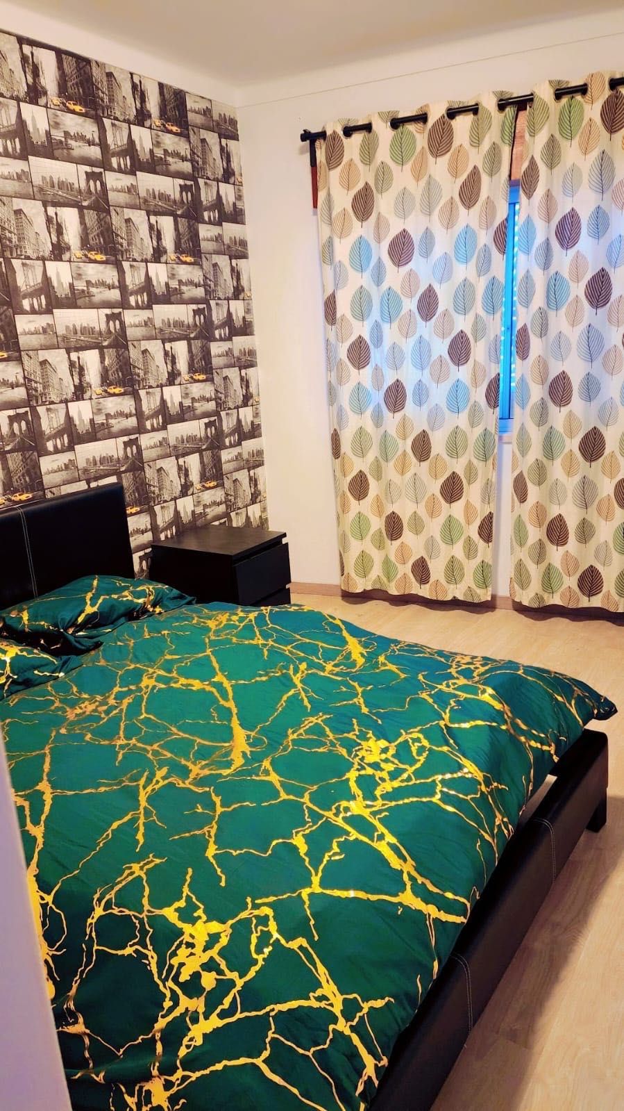 Aluga-se quartos de Casal com serventia em Azambuja