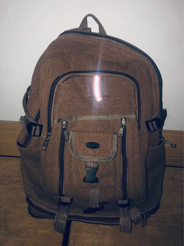 Mochila marca  jaguar