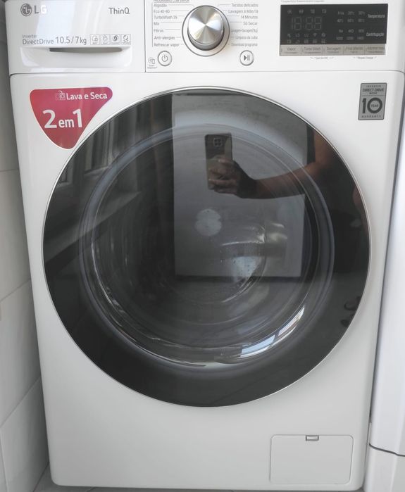 Máquina de lavar e secar roupa LG