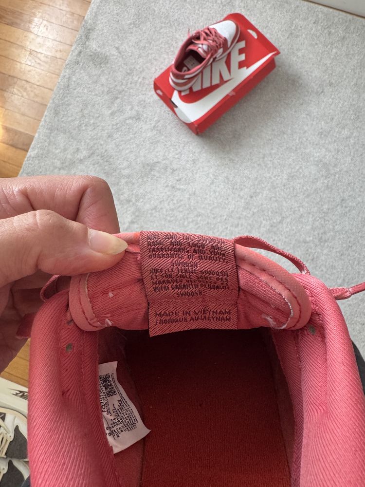 Nike Dunk Valentines Day