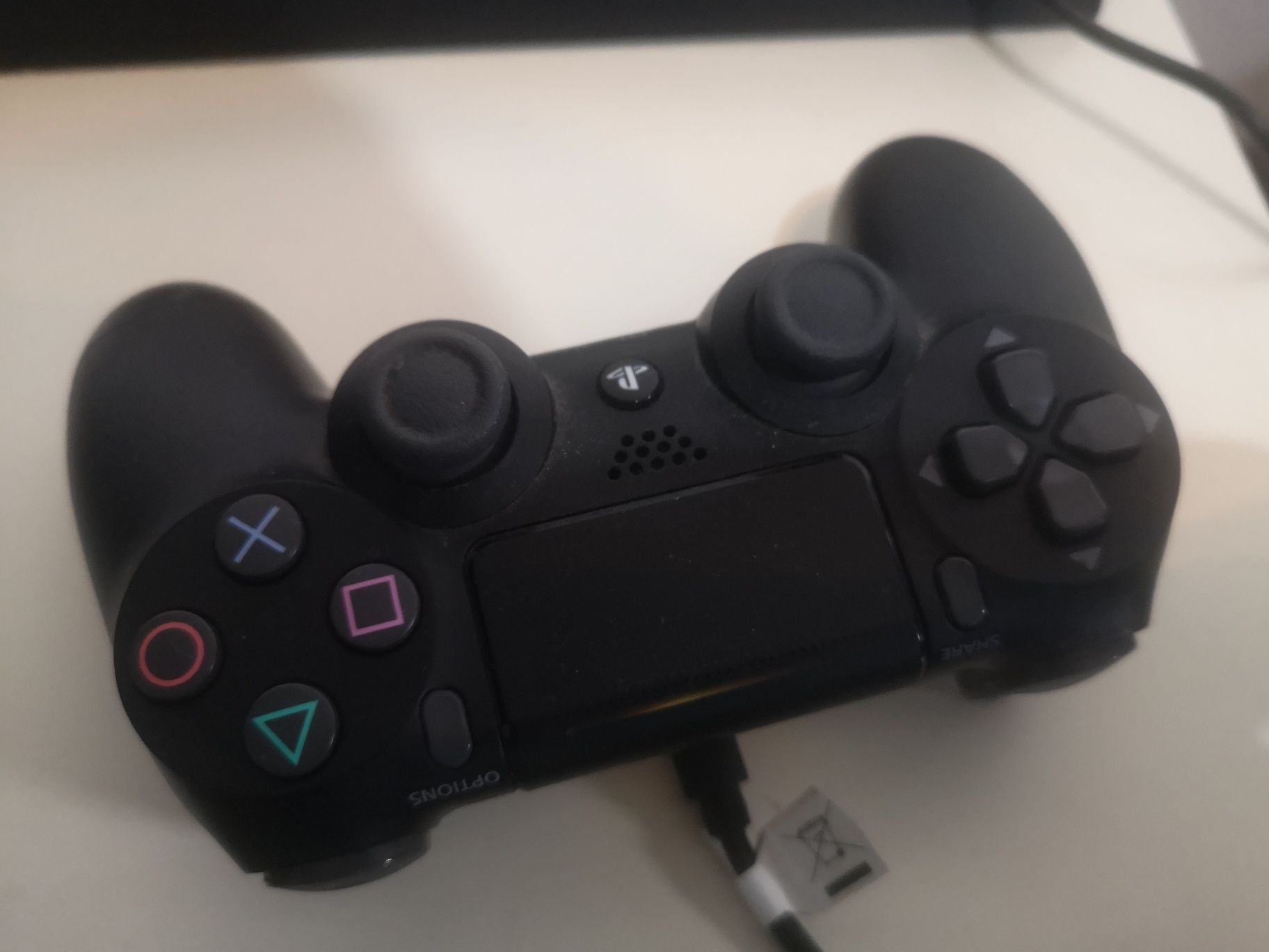 Playstation 4 Pro 1Tb Consola + Comando Original 220 €