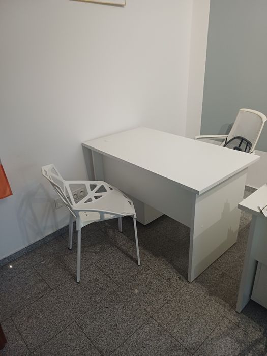 Sprzedam biurko mebel do biura, pokoju biurowego